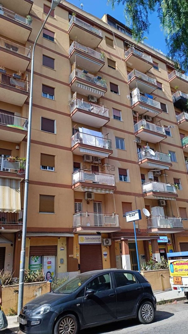 appartamento in vendita a Palermo in zona Uditore
