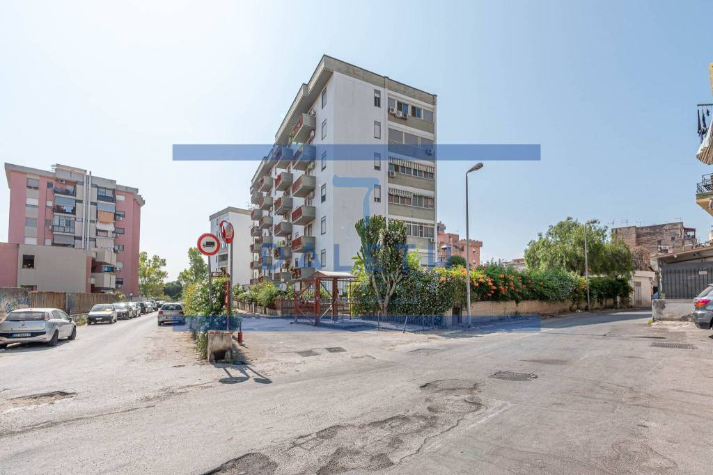 appartamento in vendita a Palermo in zona Uditore