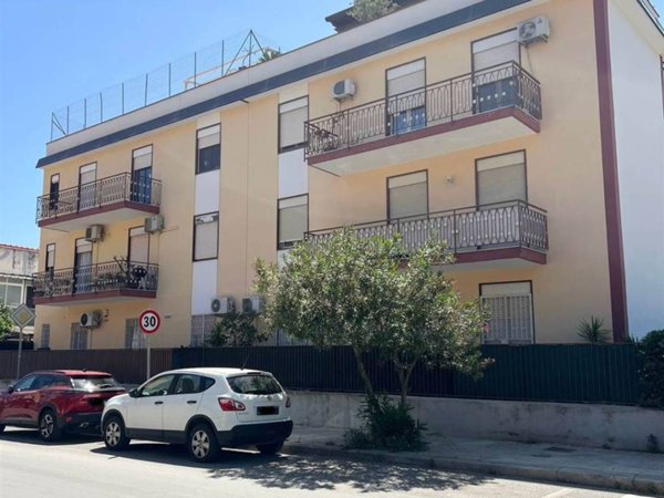 appartamento in vendita a Palermo in zona Partanna