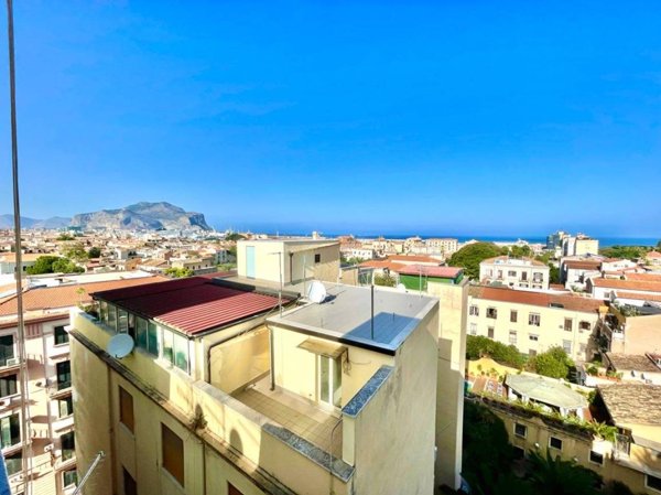 appartamento in vendita a Palermo in zona Centro storico