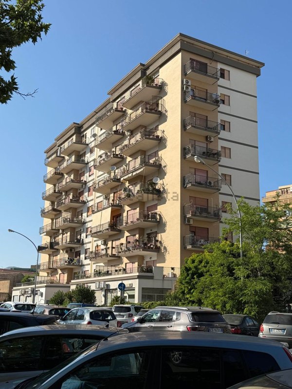 appartamento in vendita a Palermo in zona San Lorenzo