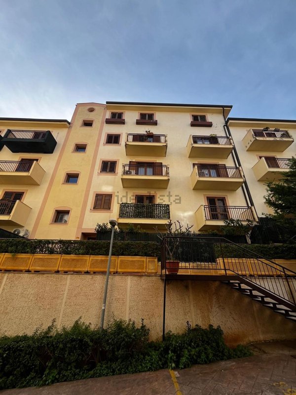 appartamento in vendita a Palermo in zona Tommaso Natale