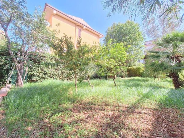 casa indipendente in vendita a Palermo in zona Pallavicino