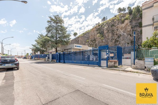 ufficio in vendita a Palermo in zona Borgo Nuovo