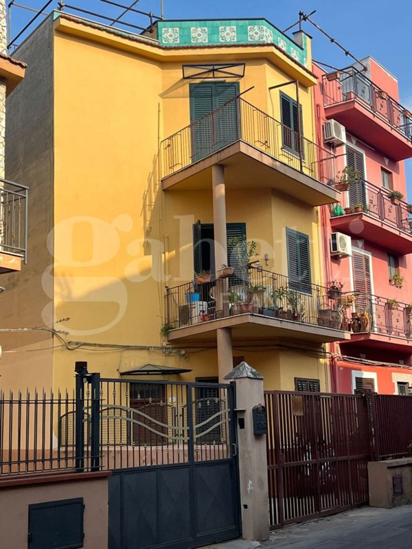 appartamento in vendita a Palermo in zona Borgo Nuovo