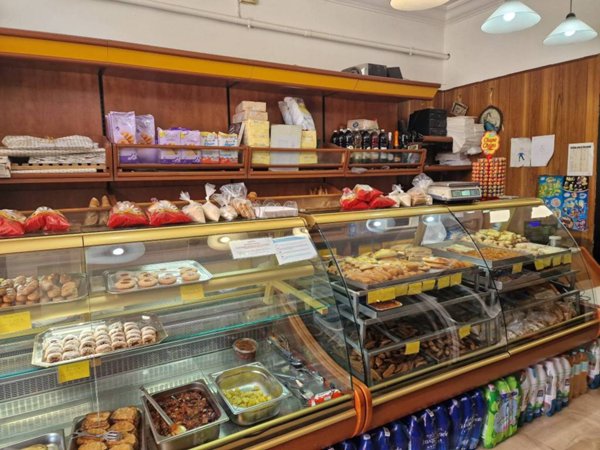 negozio in vendita a Palermo in zona Altarello