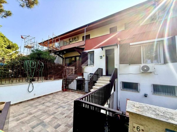 appartamento in vendita a Palermo in zona Mondello