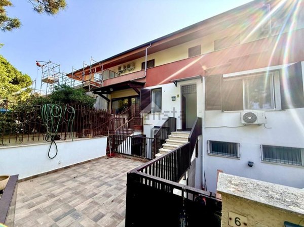 appartamento in vendita a Palermo in zona Mondello