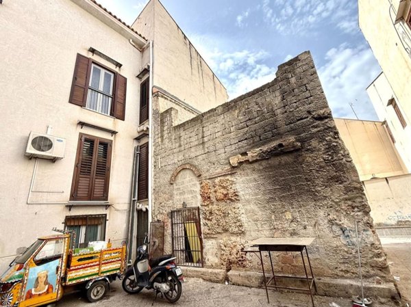 appartamento in vendita a Palermo in zona Centro storico