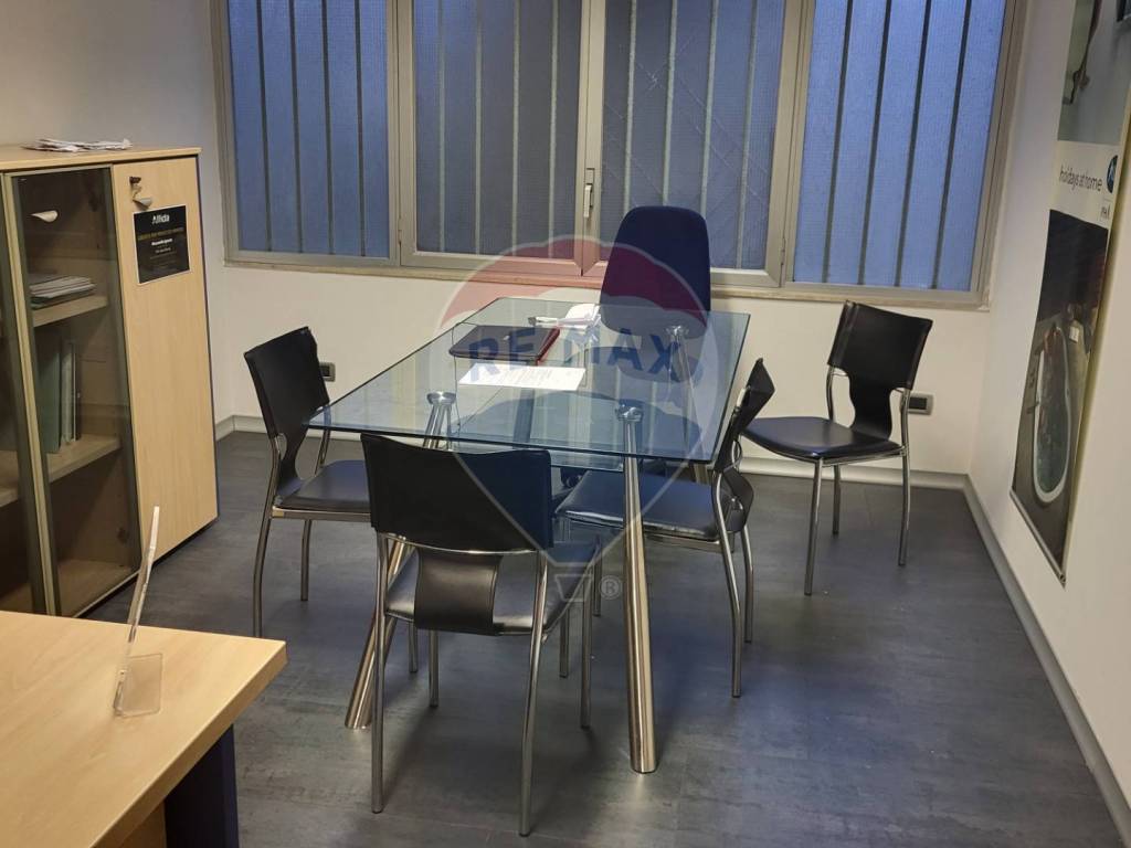 ufficio in vendita a Palermo in zona Uditore