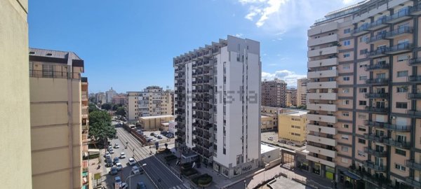 appartamento in vendita a Palermo in zona Malaspina/Palagonia