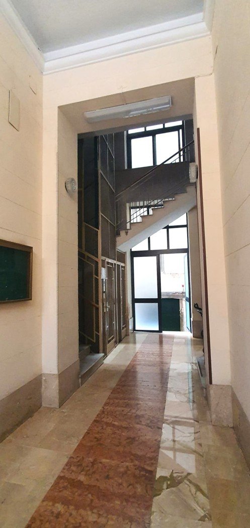 appartamento in vendita a Palermo in zona Zisa