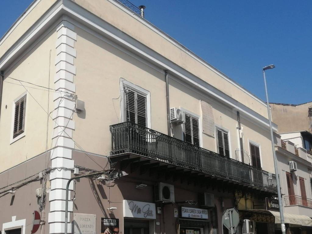 appartamento in vendita a Palermo in zona San Lorenzo