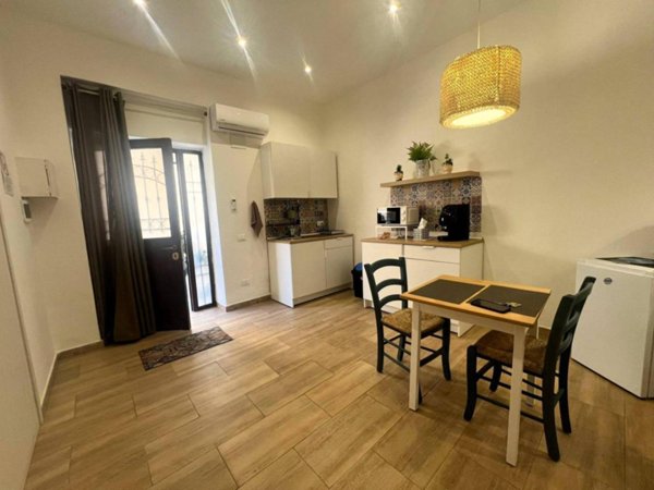 appartamento in vendita a Palermo in zona Zisa