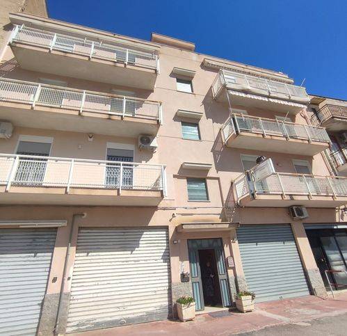 appartamento in vendita a Palermo in zona Chiavelli