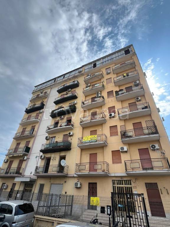 appartamento in vendita a Palermo in zona Zisa