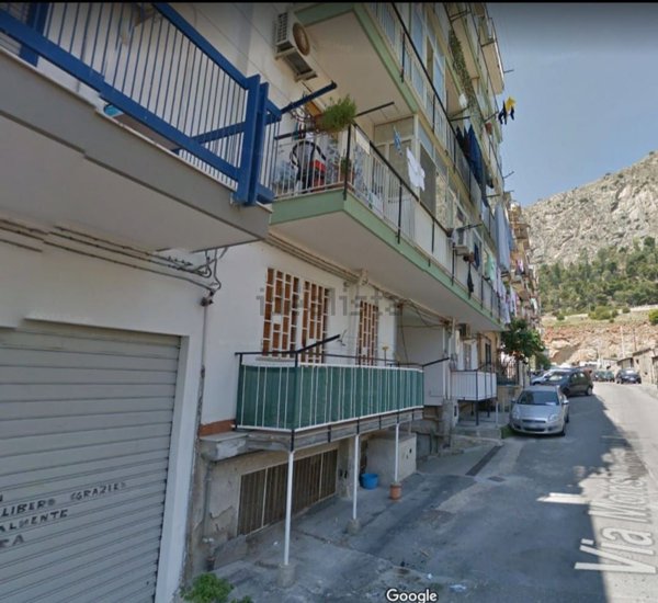 casa indipendente in vendita a Palermo in zona Arenella/Vergine Maria