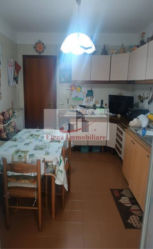 appartamento in vendita a Palermo in zona Altarello
