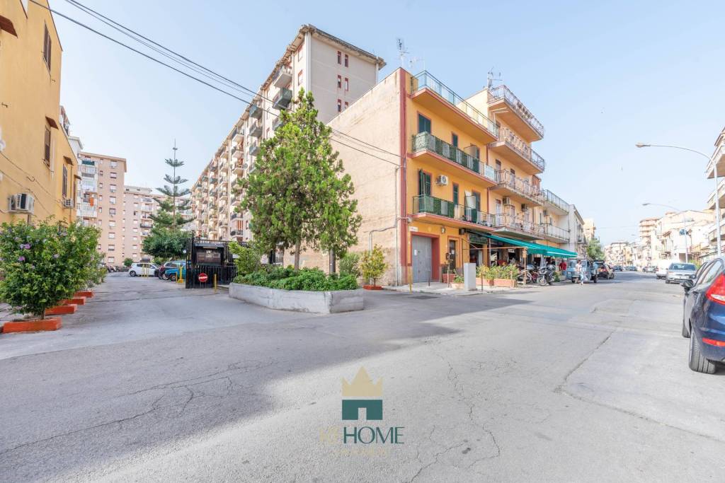 appartamento in vendita a Palermo in zona Settecannoli