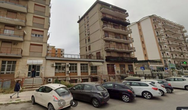 locale commerciale in vendita a Palermo