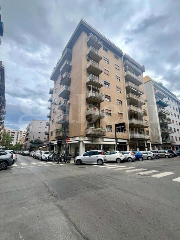 appartamento in vendita a Palermo in zona Libertà
