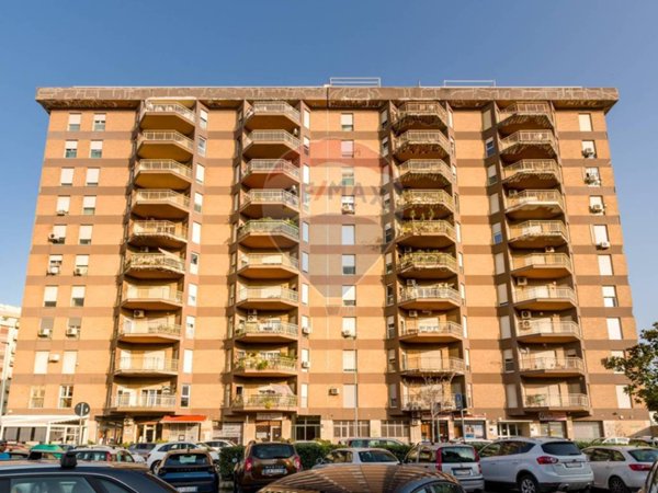 appartamento in vendita a Palermo in zona Politeama