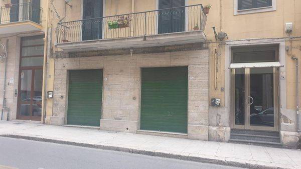 negozio in vendita a Palermo in zona Libertà