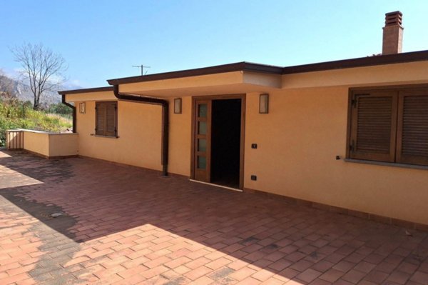 appartamento in vendita a Palermo in zona Mondello
