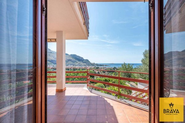 casa indipendente in vendita a Palermo in zona Sferracavallo