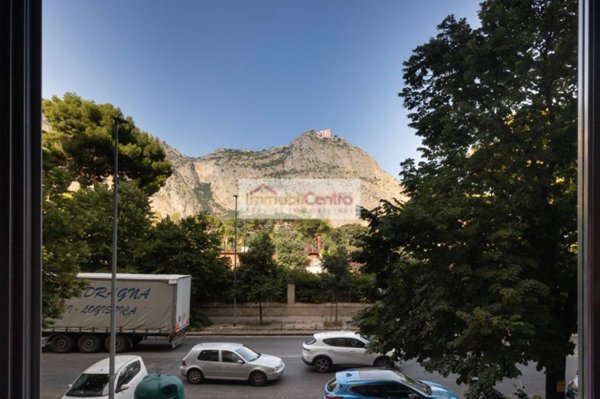 appartamento in vendita a Palermo in zona Montepellegrino