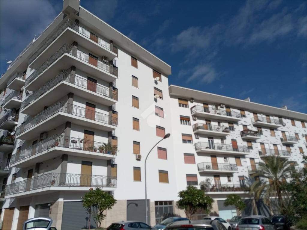 appartamento in vendita a Palermo in zona Montegrappa / Santa Rosalia