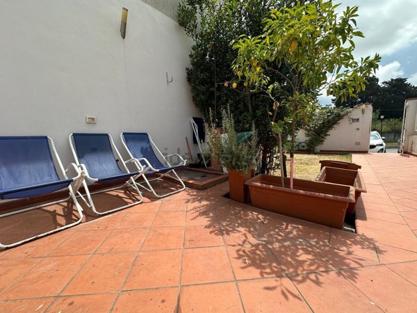 casa indipendente in vendita a Palermo in zona Partanna