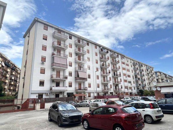 appartamento in vendita a Palermo in zona Villagrazia/Falsomiele