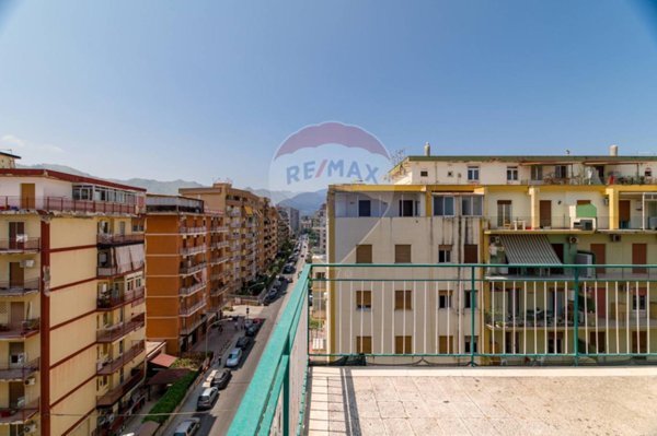 appartamento in vendita a Palermo in zona Montegrappa / Santa Rosalia
