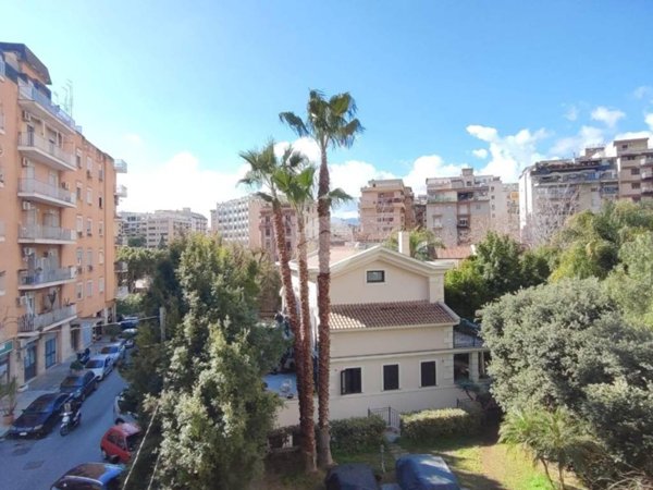 appartamento in vendita a Palermo in zona Libertà