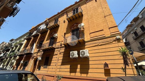 appartamento in vendita a Palermo in zona Politeama