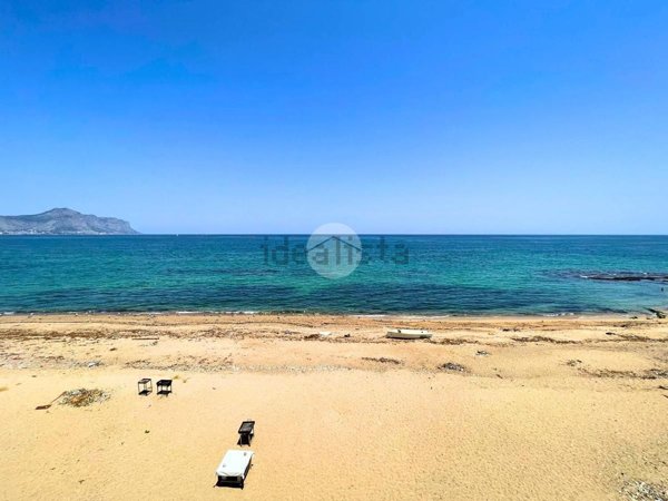 appartamento in vendita a Palermo in zona Roccella