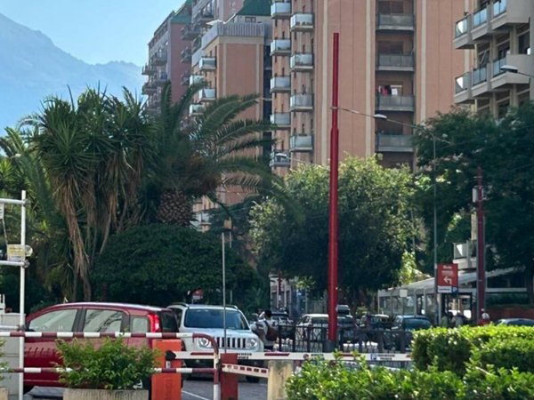 appartamento in vendita a Palermo in zona Malaspina/Palagonia