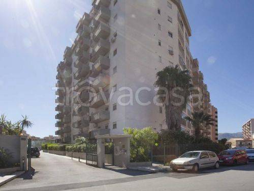 appartamento in vendita a Palermo in zona Uditore