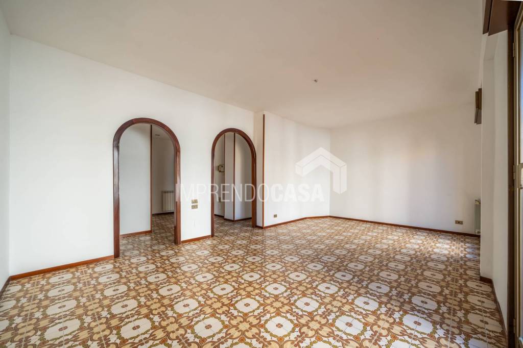 appartamento in vendita a Palermo in zona Montegrappa / Santa Rosalia