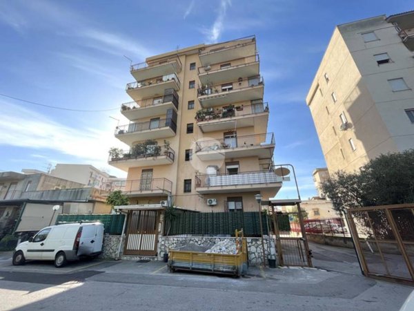 appartamento in vendita a Palermo in zona Altarello