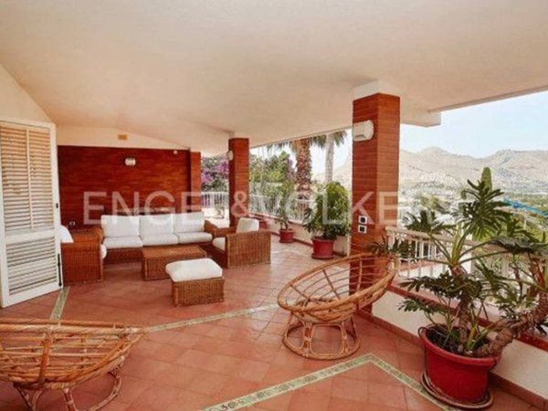 casa indipendente in vendita a Palermo in zona Tommaso Natale