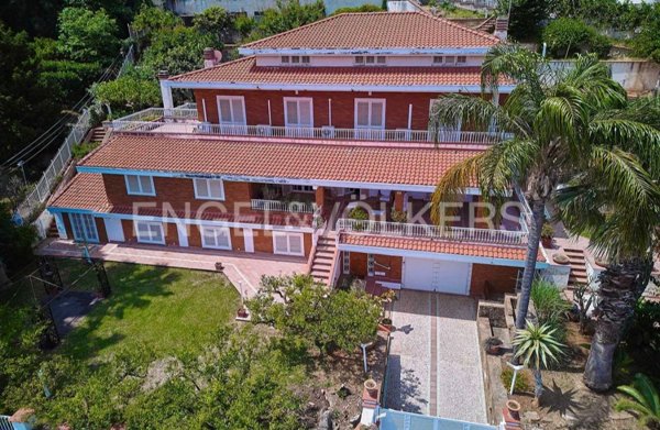 casa indipendente in vendita a Palermo in zona Mondello