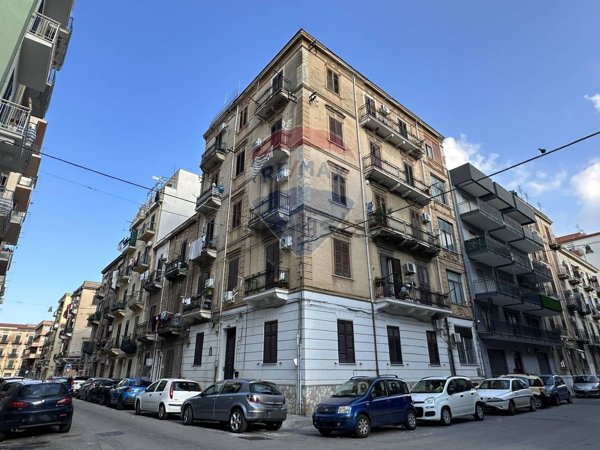 appartamento in vendita a Palermo in zona Oreto