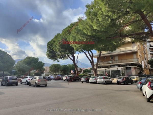 appartamento in vendita a Palermo in zona Libertà