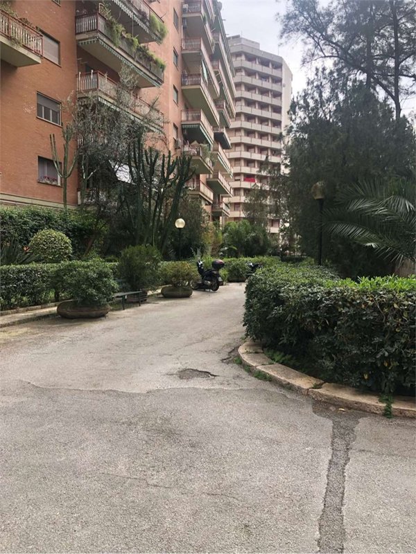 appartamento in vendita a Palermo in zona Libertà