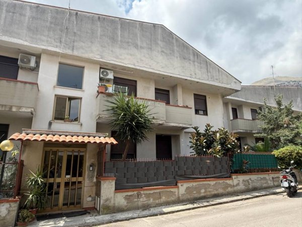 appartamento in vendita a Palermo in zona Borgo Nuovo