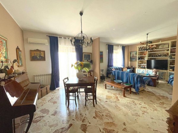 appartamento in vendita a Palermo in zona San Lorenzo