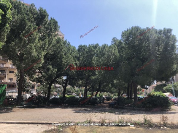 appartamento in vendita a Palermo in zona Malaspina/Palagonia