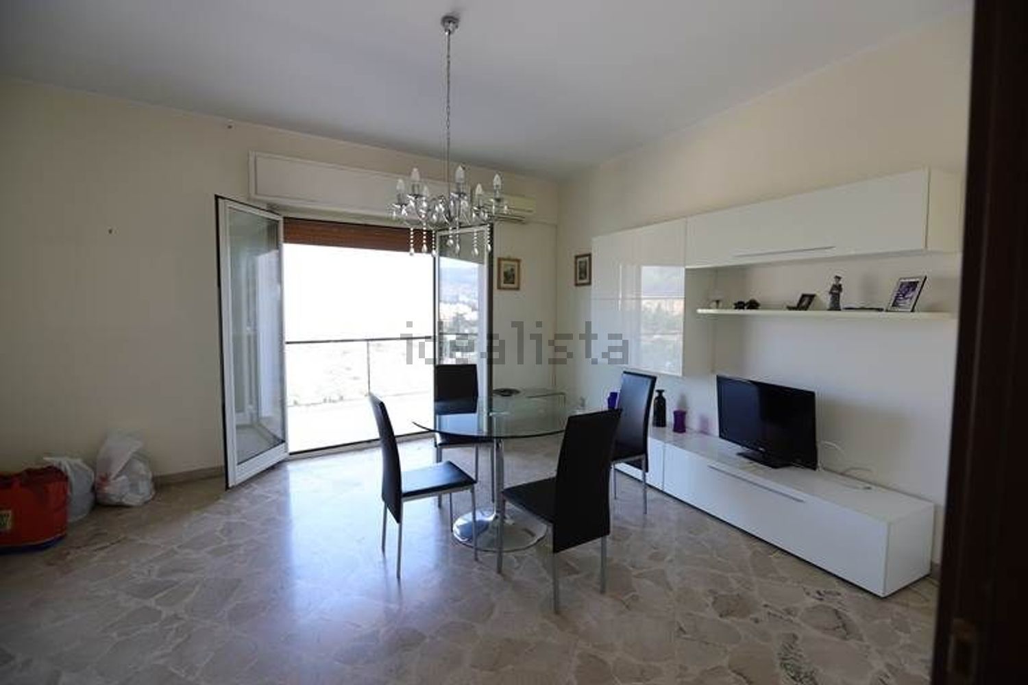 appartamento in vendita a Palermo in zona Malaspina/Palagonia